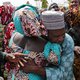 82 ontvoerde Nigeriaanse schoolmeisjes herenigd met familie