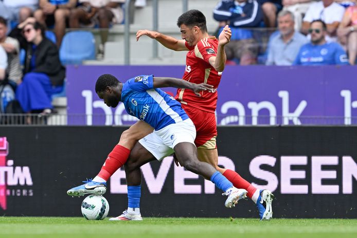 Live Genk-standard: Un Poteau Pour Les Limbourgeois, Un But Annulé Pour 