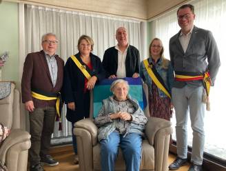 Oudste Zultenaar Juliana Dhondt wordt 102