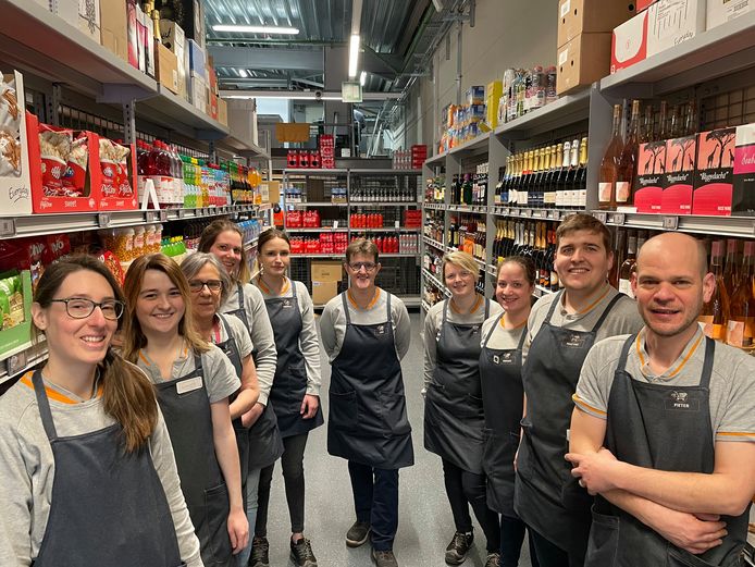 Sint-Lievens-Houtem: Store manager Ann Vermeulen en haar team kijken ernaar uit om hun klanten opnieuw te mogen verwelkomen.
