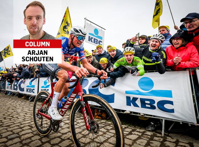 Mathieu van der Poel in de Ronde van Vlaanderen 2023.
