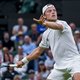 Tennisser Van Rijthoven vindt zijn meerdere in Djokovic, maar die voorziet een ‘zonnige toekomst’ voor de Nederlander