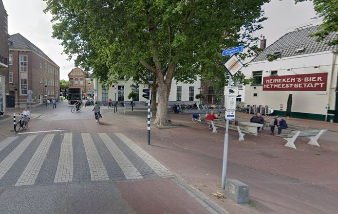 Bij het Unieplein in Kampen heeft een vechtpartij en aanranding plaatsgevonden.