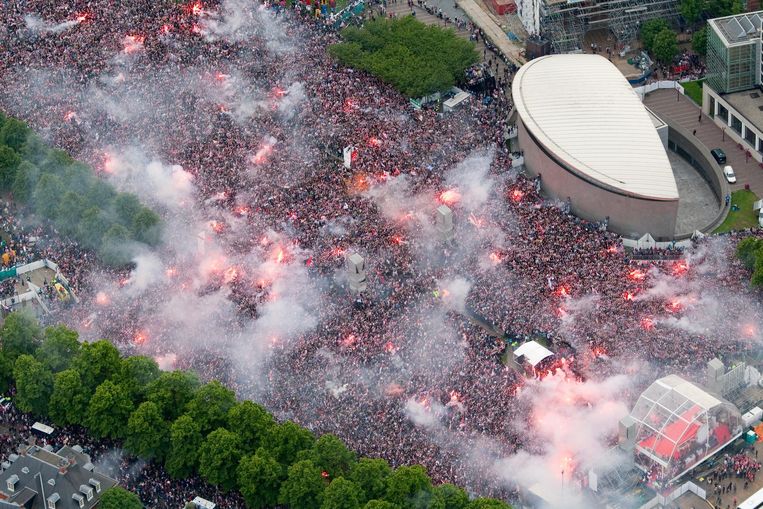 Beeld van de huldiging van Ajax op het Museumplein in 2011. Beeld anp