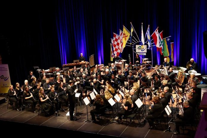 ‘Gepromoveerd’ Mauriks orkest pakt uit met grootste show ooit | Buren ...
