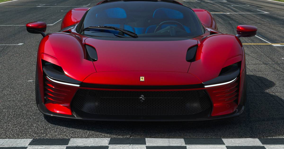 Более высокая прибыль Ferrari за счет продажи более эксклюзивных автомобилей ограниченного выпуска.  Экономика