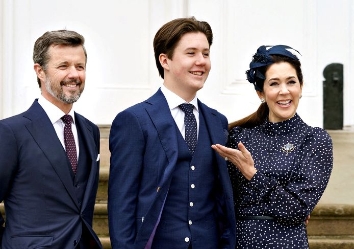 Frederik en Mary, met hun zoon (en de nieuwe kroonprins) Christian.