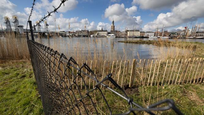 Hanzepaviljoen begint te vroeg met hek; gemeente Kampen fluit ondernemer terug
