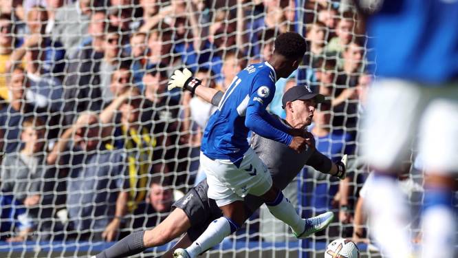 Gray voorkomt derde nederlaag op rij voor Everton, Tete boekt met Fulham eerste zege