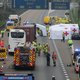 Tien gewonden door botsing in België tussen Nederlandse touringcar en truck, chauffeur bekneld