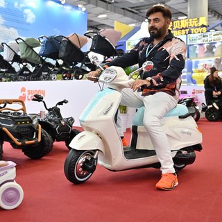 De wereld blijft maar meer Chinese spullen kopen, tot grote zorg van Europese leiders