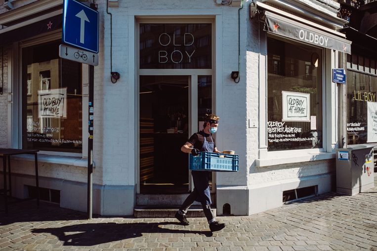 Voor Old Boy in Brussel is het takeawayverhaal noodzakelijk, omdat het niet evident is om in dit kleine pand straks gasten te verwelkomen.
 Beeld Wouter Maeckelberghe