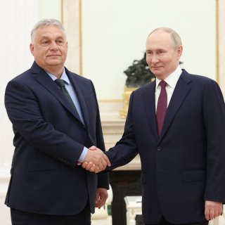 Live - Poetin belt met Orban over top met Trump, ‘die binnen twee weken zou moeten plaatsvinden’