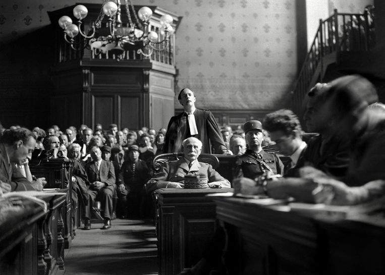 Maarschalk Philippe Pétain, hoofd van het Franse Vichybewind, tijdens het proces tegen hem aan het einde van de Tweede Wereldoorlog in Parijs. Beeld ANP / AFP