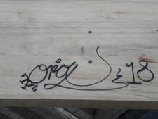 Graffiti op net geopende Pompejus in Halsteren