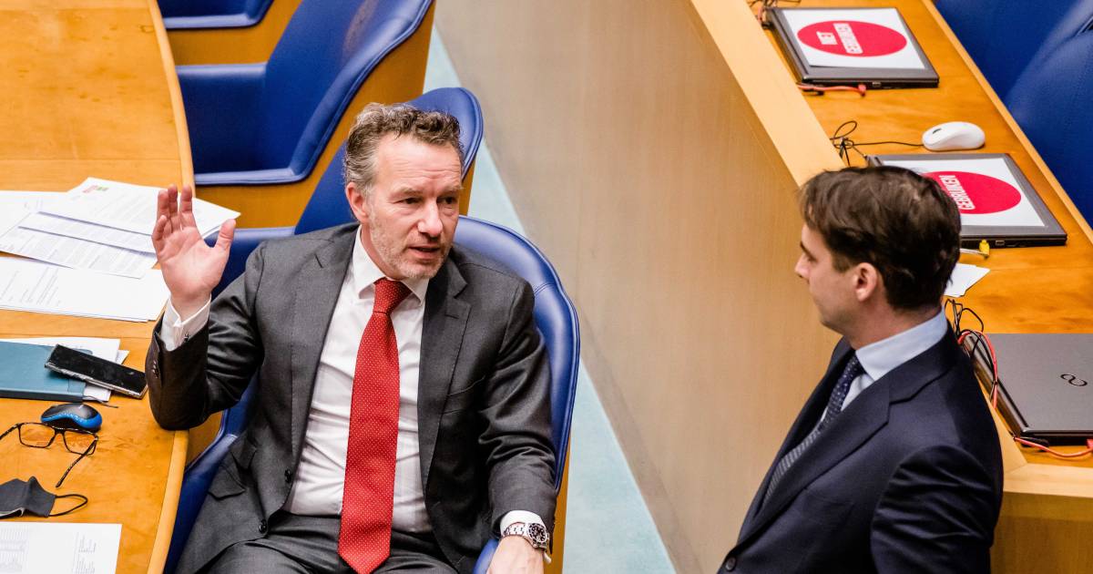 Na Optelsom Van Gedoetjes Werd Van Haga Uit Vvd Gezet Nu Is Hij Kopstuk Bij Forum Politiek Ad Nl