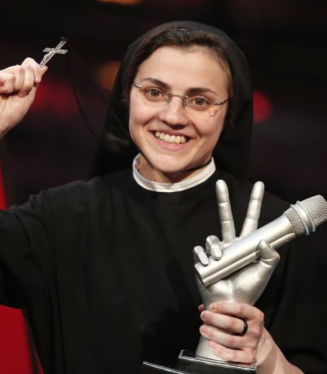 De religieuse à serveuse: la gagnante de "The Voice of Italy" a changé de voie