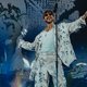 Een nieuwe start: één dag na pijnlijke getuigenis op ‘VTM NIEUWS’ is Oscar and the Wolf bevestigd voor Suikerrock en Lokerse Feesten