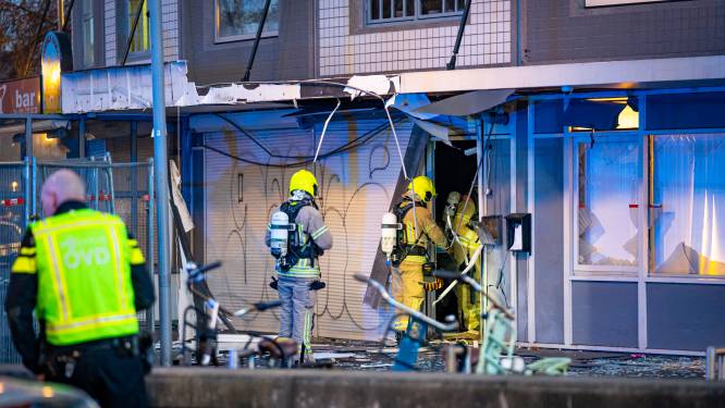 Door explosie getroffen pizzeria Saray moet twee weken dicht van Aboutaleb