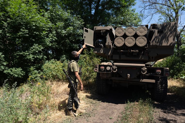 Rusia menembakkan rudal jelajah berharga ke target kayu palsu