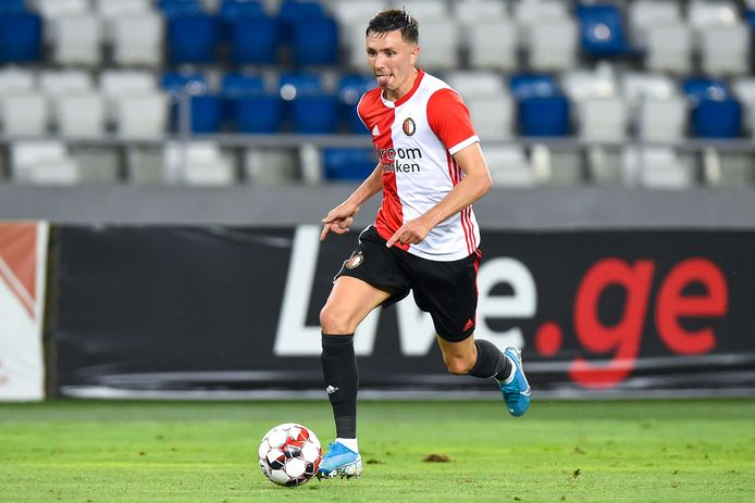 Steven Berghuis is de grote man aan de kant van Feyenoord.
