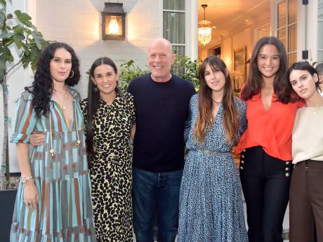 “Je savais que quelque chose clochait depuis longtemps”: une fille de Bruce Willis se confie sur sa maladie
