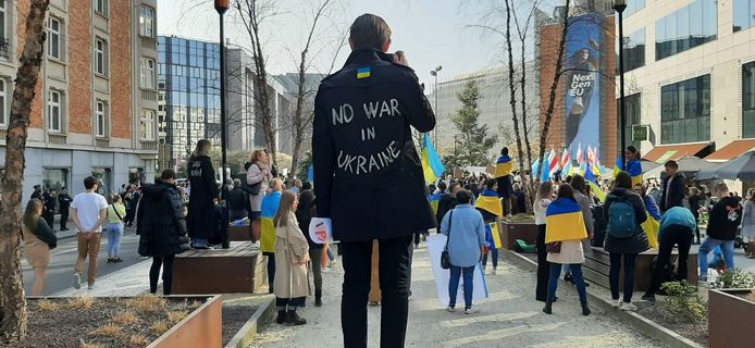 Een paar honderd Oekraïners verzamelden zich donderdag bij de EU-top in Brussel.