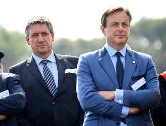 De Wever stelt links voor keuze: "Sociale zekerheid veiligstellen of vluchtelingen helpen"