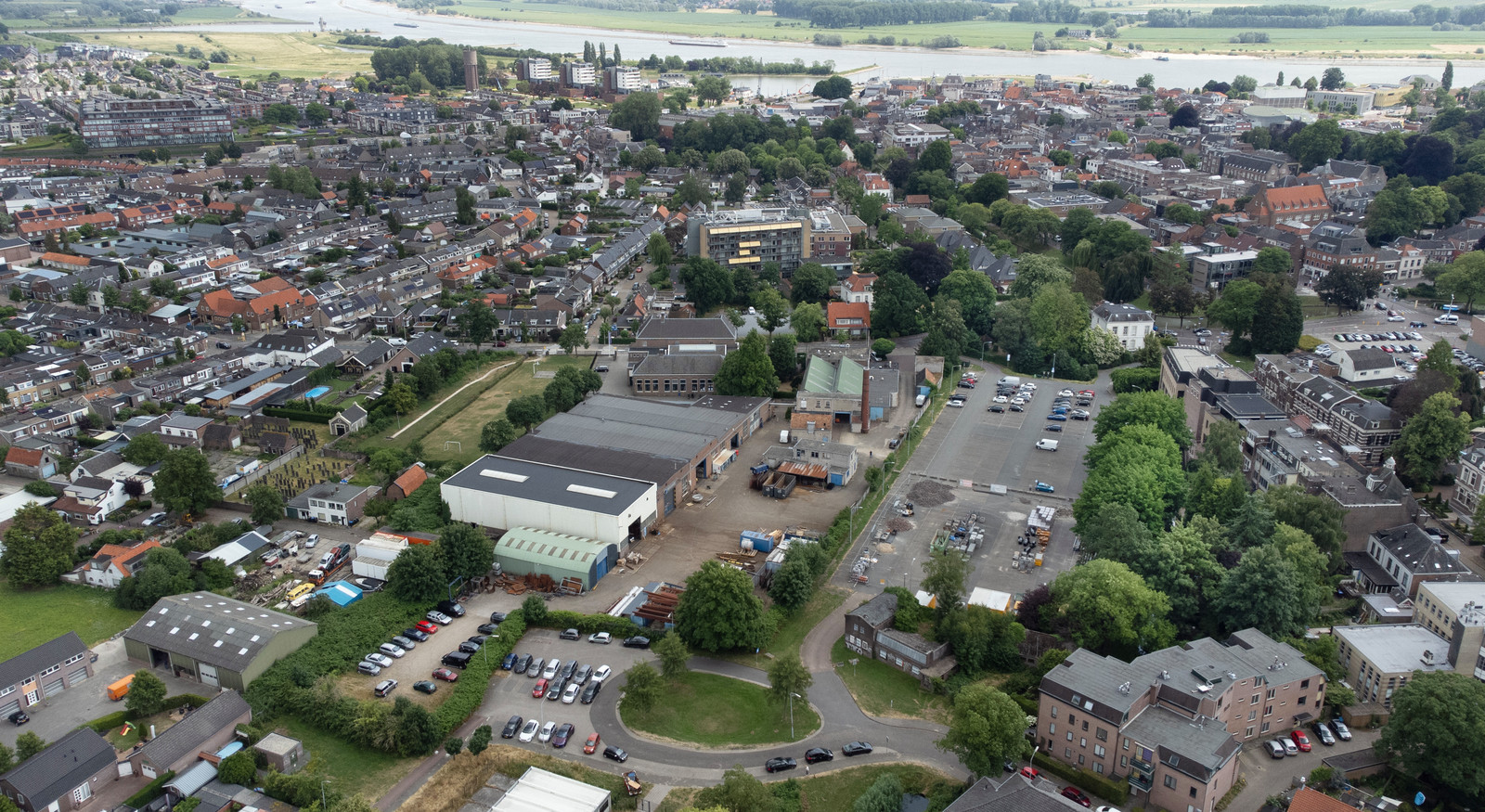 Onder De Dode Treures Naast Het Sint Pancratiuskerkhof Op Sloten