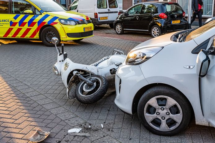 Scooter aangereden in Tilburg