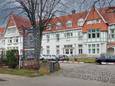 De schietpartij vond plaats in het psychiatrisch ziekenhuis Clinique Fond'Roy in de Jacques Pasturlaan in Ukkel.