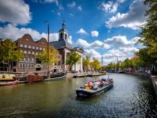 Het vaarseizoen is geopend: dobber met de fluisterboot langs Schiedamse molens, pakhuizen en branderijen