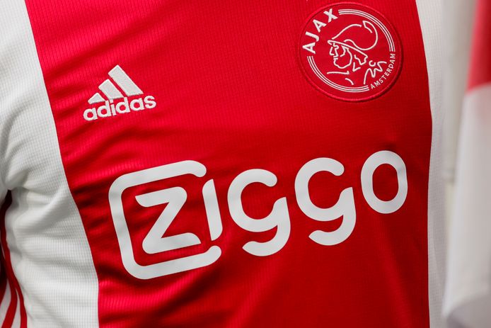 Hechting opwinding Dynamiek Ajax verlengt tussentijds met hoofdsponsor Ziggo | Nederlands voetbal |  AD.nl