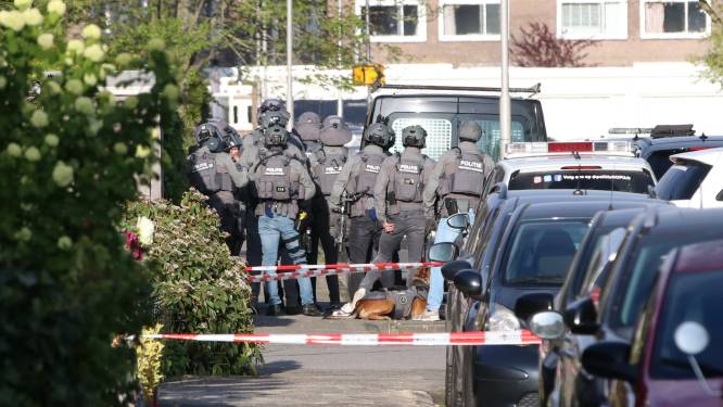 Arrestatieteam in actie in Emmeloord om ‘gevaarlijke situatie’ in woning 