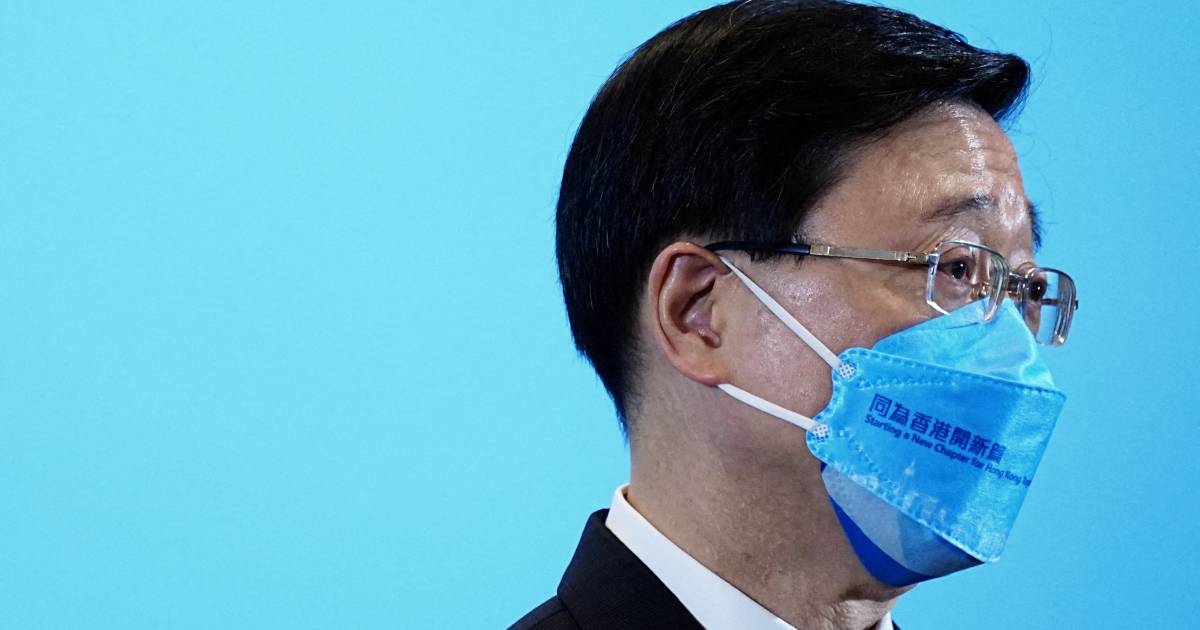 Евросоюз сожалеет о назначении бывшего начальника службы безопасности Джона Ли новым главой правительства Гонконга |  за рубеж