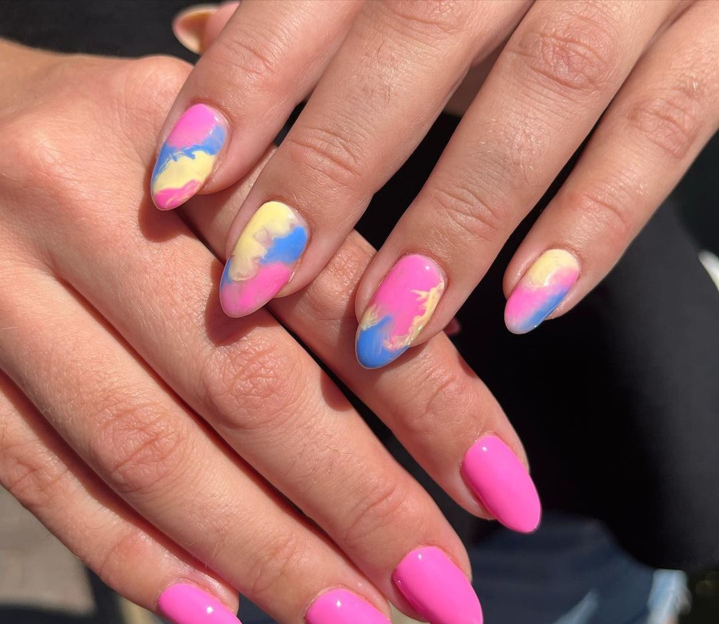 Manicure of nagels laten doen 5 x hier in Delft leg je jezelf in de watten Foto AD.nl