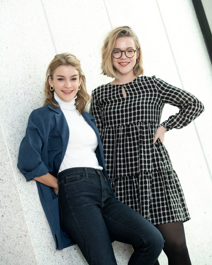 Zus Kaat is apetrots op actrice Pommelien Thijs “Sinds ze in ‘LikeMe’ speelt, weet ik dat ik