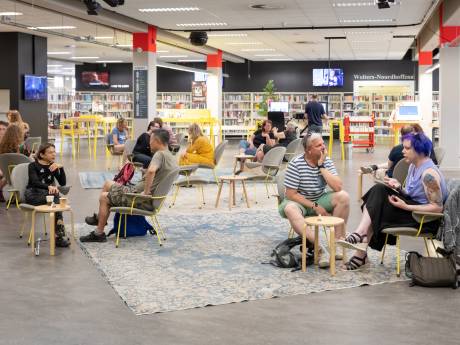 Tips voor een uitje in de Achterhoek: 
Levende boeken lenen in de bibliotheek