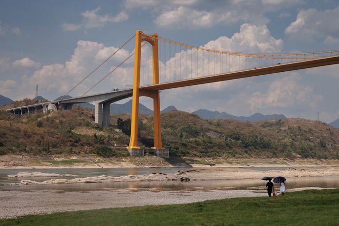 De Yangtze rivier in China droogt op door extreem weer.