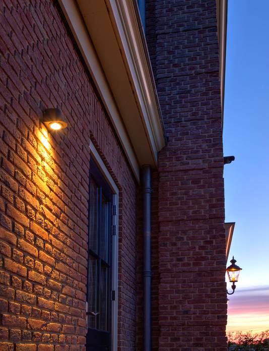Gevelverlichting (downlighter).