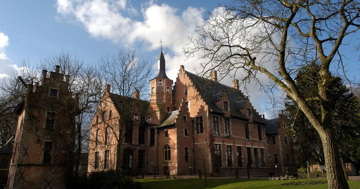 Beleg van kasteel Walburg Sint Niklaas hln.be