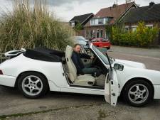 Johnny (40) greep zijn kans toen zijn droomauto bij zijn werk geparkeerd stond: ‘Jongensdroom’