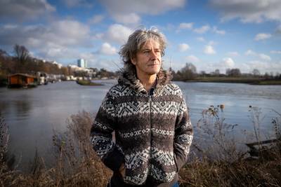 Erik Mesie, van Toontje Lager, zou graag opnieuw beroemd zijn: ‘Voor oudere muzikanten is geen aanda