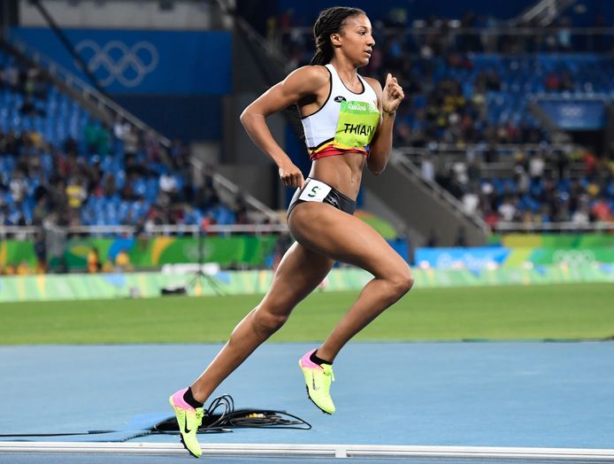 Ze Pakt Goud Nafi Thiam Brengt Ons Land Voor Vierde Keer In Zevende Sporthemel En Dat Ondanks Blessure Olympische Spelen Hln Be