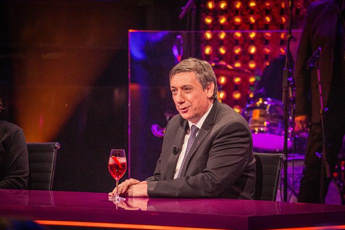 Vlaams minister-president Jan Jambon (N-VA) was dinsdagavond te gast in de Cooke & Verhulst Show op Play 4.