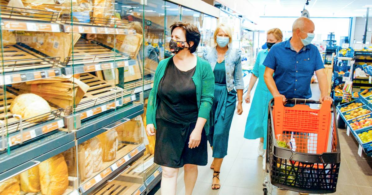 Farmer Garry goes to the supermarket for the first time in 20 years: “That’s already one euro for a cart?”  †  TV