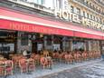 Opgezette pauw, historische bar of portierspet: Hotel Métropole houdt openbare verkoop