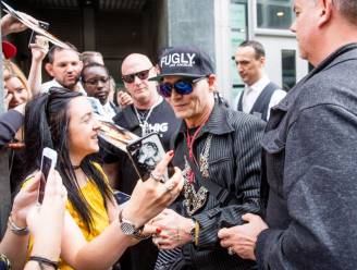 Fel vermagerde Johnny Depp verschijnt voor het eerst in het openbaar