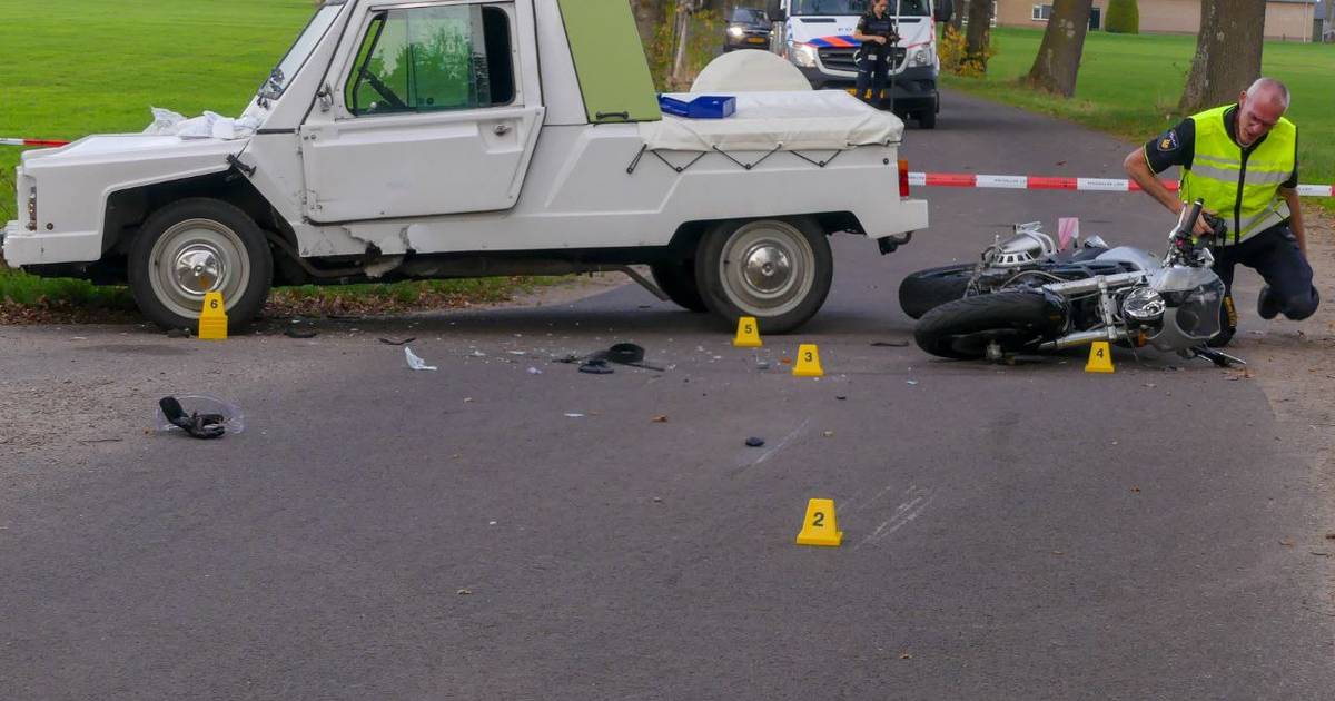 Ernstige aanrijding bij Haaksbergen, opgeroepen traumaheli geannuleerd.
