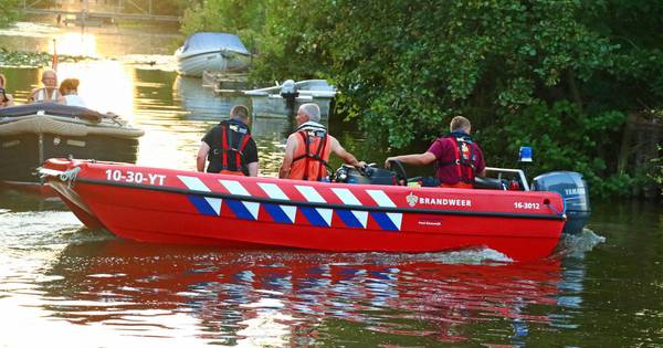 'Ongelooflijk dat reeks getuigen van bootdrama niet is gehoord' - AD.nl